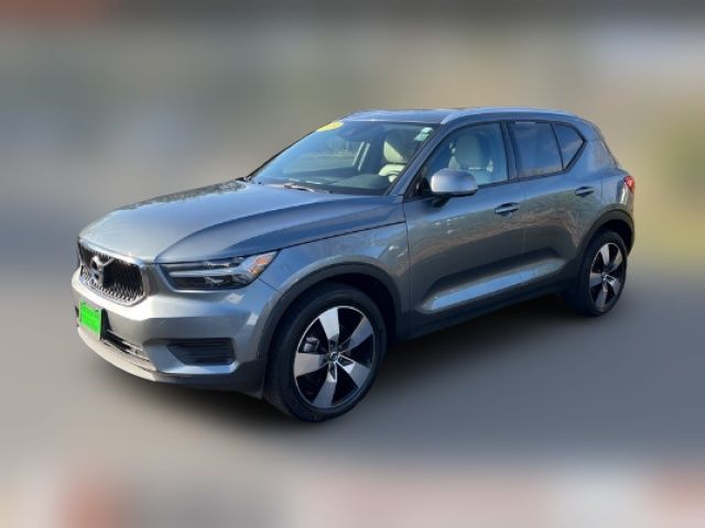 2019 Volvo XC40 Momentum