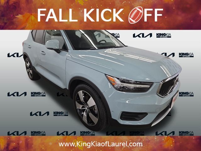 2019 Volvo XC40 Momentum