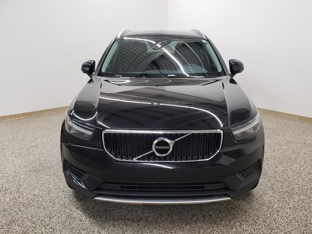 2019 Volvo XC40 Momentum