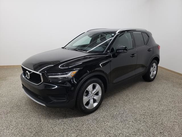 2019 Volvo XC40 Momentum