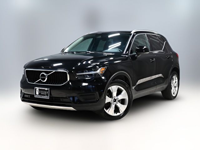 2019 Volvo XC40 Momentum