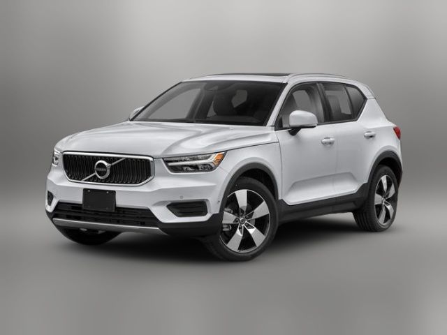 2019 Volvo XC40 Momentum