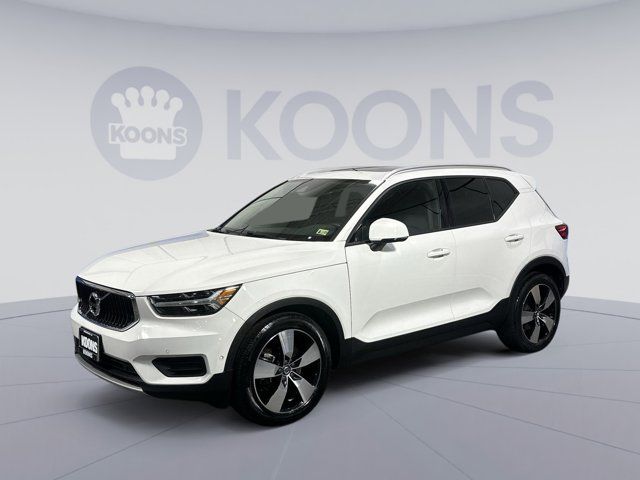 2019 Volvo XC40 Momentum