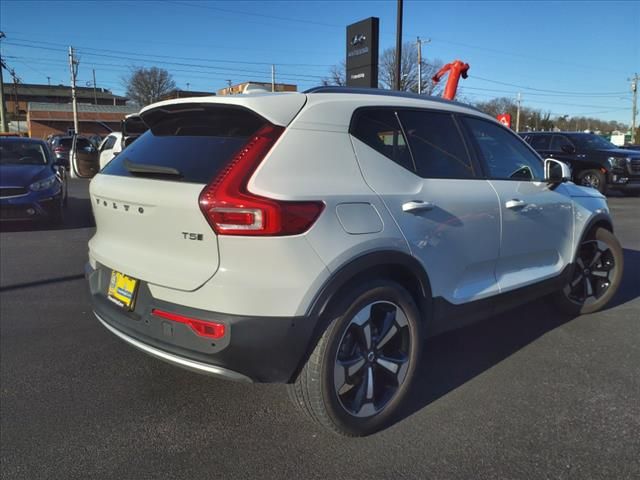 2019 Volvo XC40 Momentum