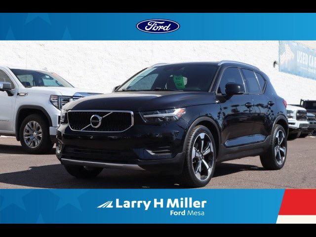 2019 Volvo XC40 Momentum