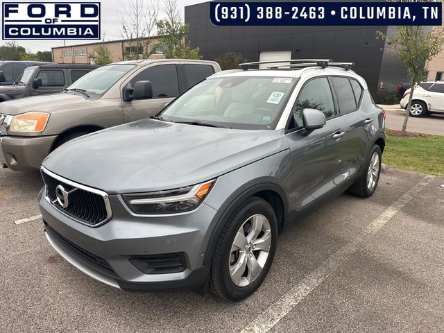 2019 Volvo XC40 Momentum