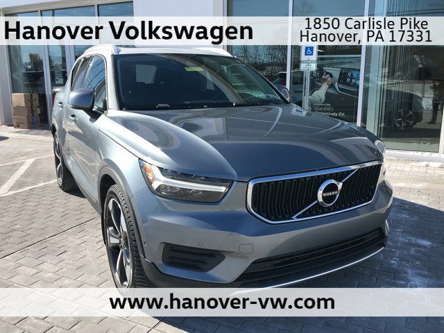 2019 Volvo XC40 Momentum