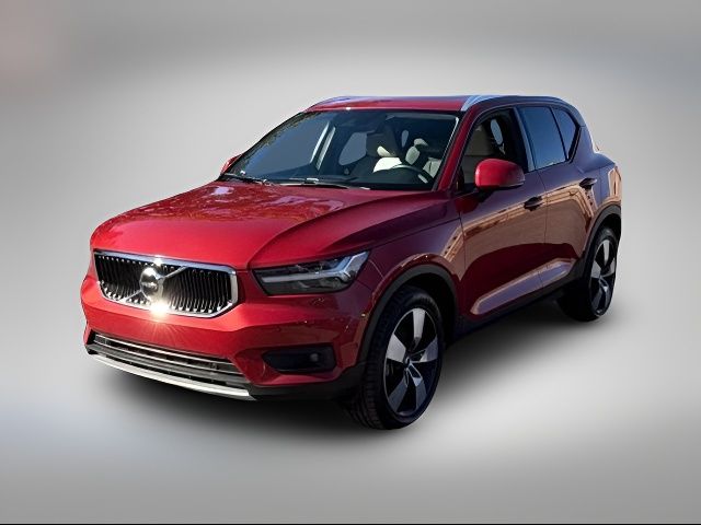 2019 Volvo XC40 Momentum
