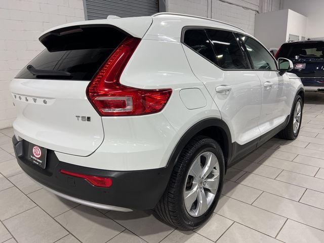 2019 Volvo XC40 Momentum