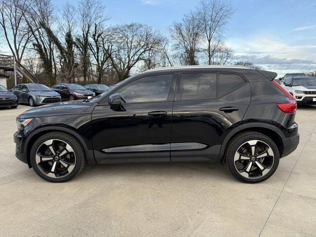 2019 Volvo XC40 Momentum