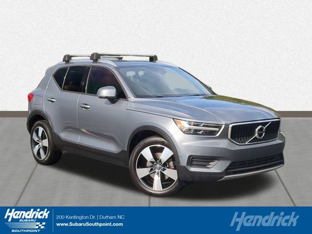 2019 Volvo XC40 Momentum