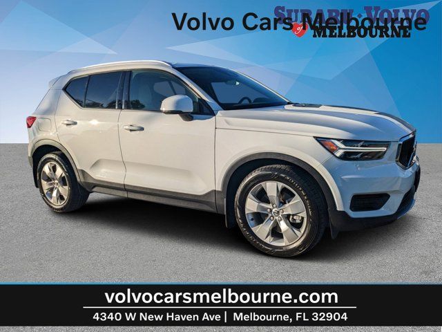 2019 Volvo XC40 Momentum