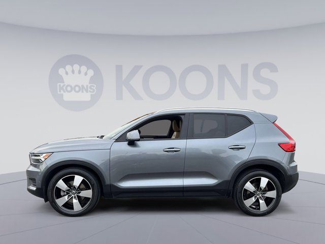 2019 Volvo XC40 Momentum