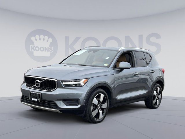 2019 Volvo XC40 Momentum