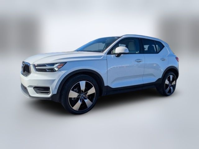2019 Volvo XC40 Momentum
