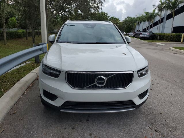 2019 Volvo XC40 Momentum