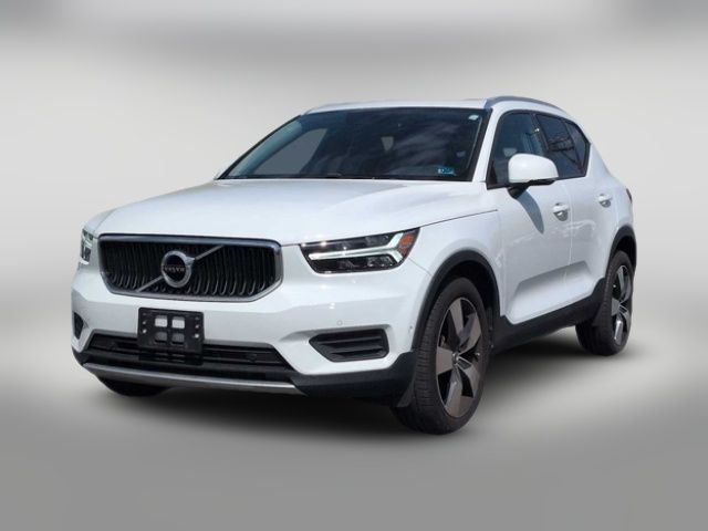 2019 Volvo XC40 Momentum