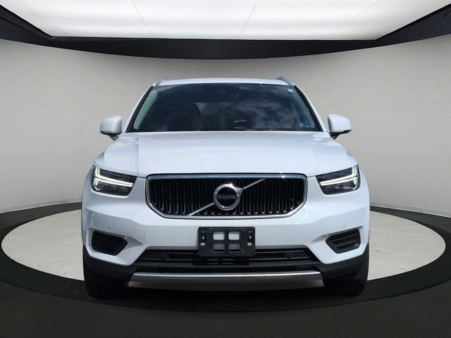 2019 Volvo XC40 Momentum