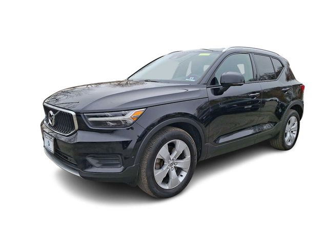 2019 Volvo XC40 Momentum