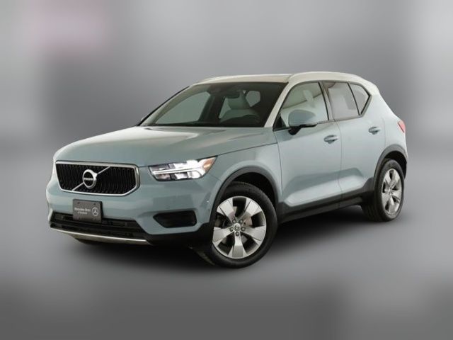 2019 Volvo XC40 Momentum