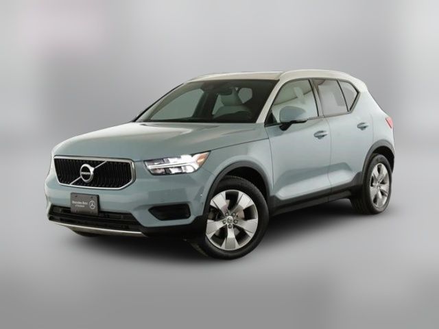 2019 Volvo XC40 Momentum