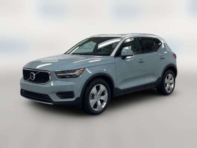 2019 Volvo XC40 Momentum