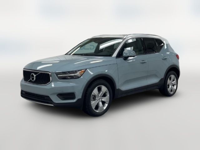 2019 Volvo XC40 Momentum