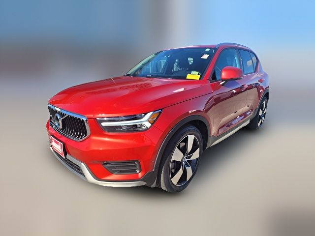 2019 Volvo XC40 Momentum