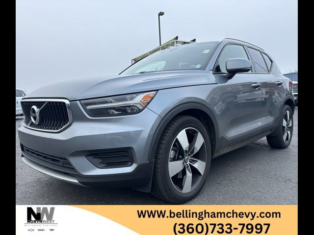 2019 Volvo XC40 Momentum