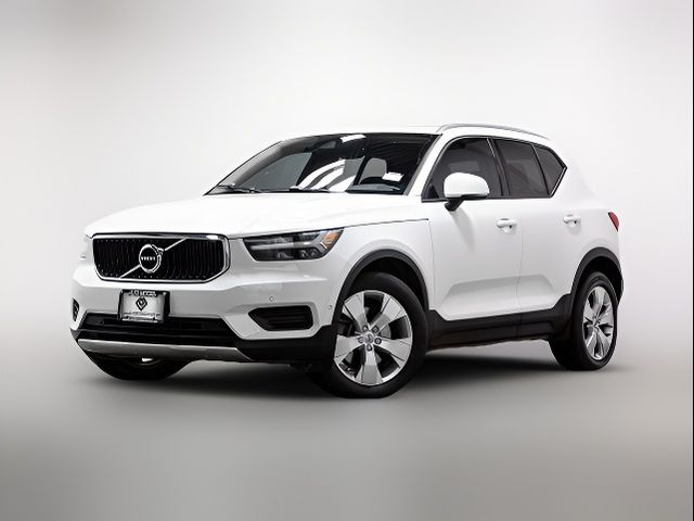 2019 Volvo XC40 Momentum