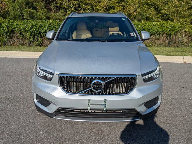 2019 Volvo XC40 Momentum