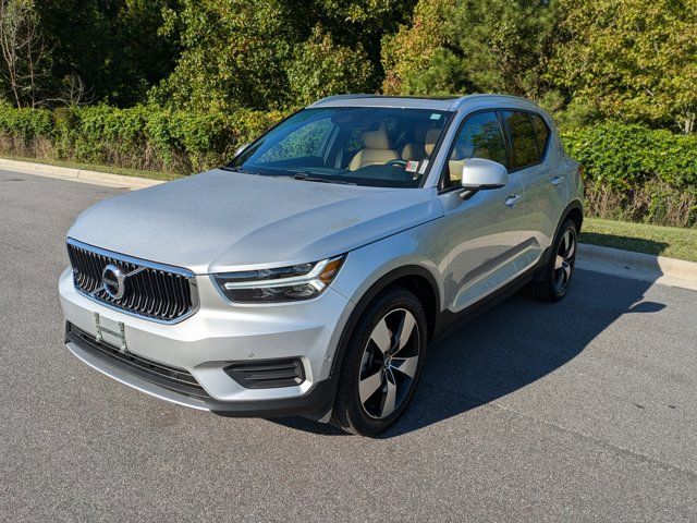 2019 Volvo XC40 Momentum