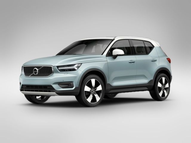 2019 Volvo XC40 Momentum