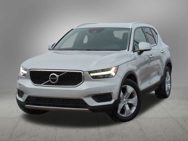 2019 Volvo XC40 Momentum