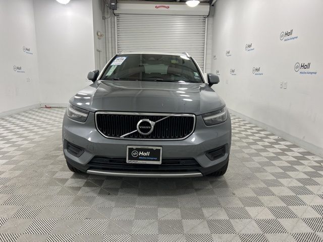 2019 Volvo XC40 Momentum