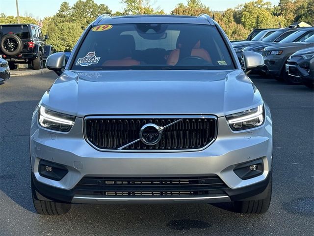 2019 Volvo XC40 Momentum