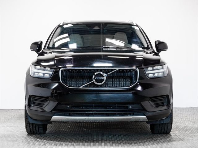 2019 Volvo XC40 Momentum