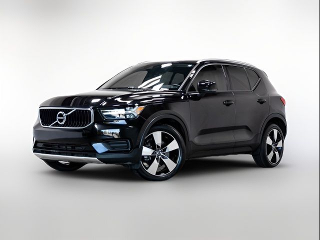 2019 Volvo XC40 Momentum