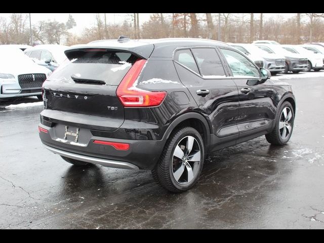 2019 Volvo XC40 Momentum