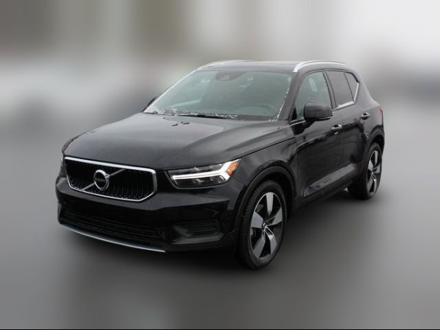 2019 Volvo XC40 Momentum