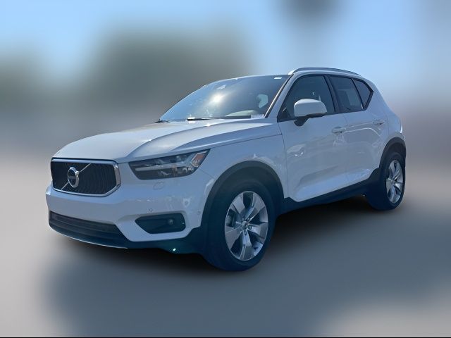 2019 Volvo XC40 Momentum