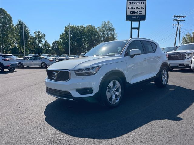 2019 Volvo XC40 Momentum