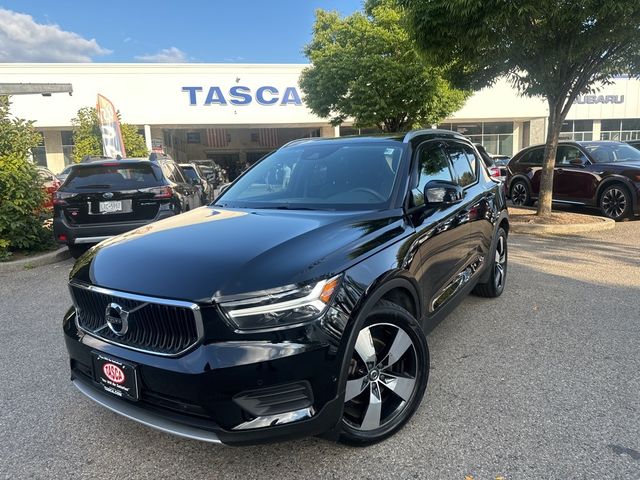 2019 Volvo XC40 Momentum