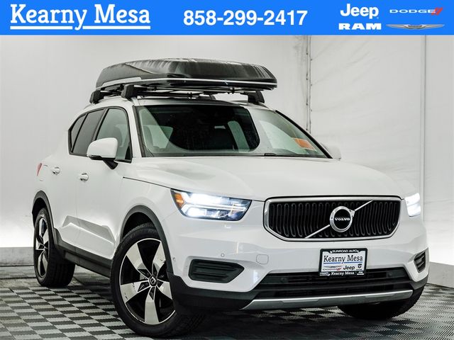 2019 Volvo XC40 Momentum