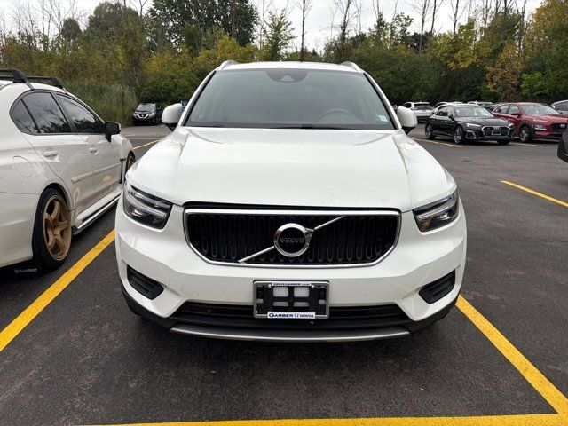 2019 Volvo XC40 Momentum