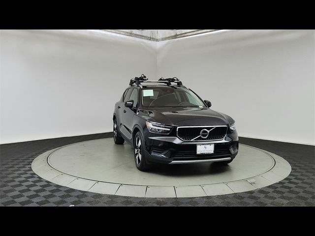 2019 Volvo XC40 Momentum