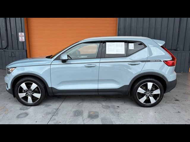 2019 Volvo XC40 Momentum