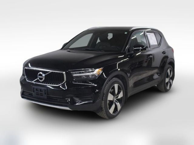 2019 Volvo XC40 Momentum