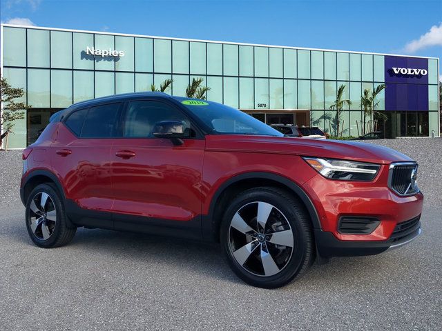 2019 Volvo XC40 Momentum