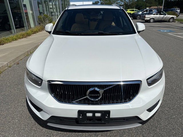 2019 Volvo XC40 Momentum